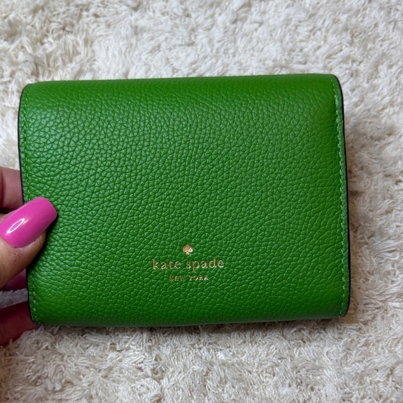 Like New Kate Spade Kayla Small L Zip Snap Leather Wallet - Picture 3 of 10